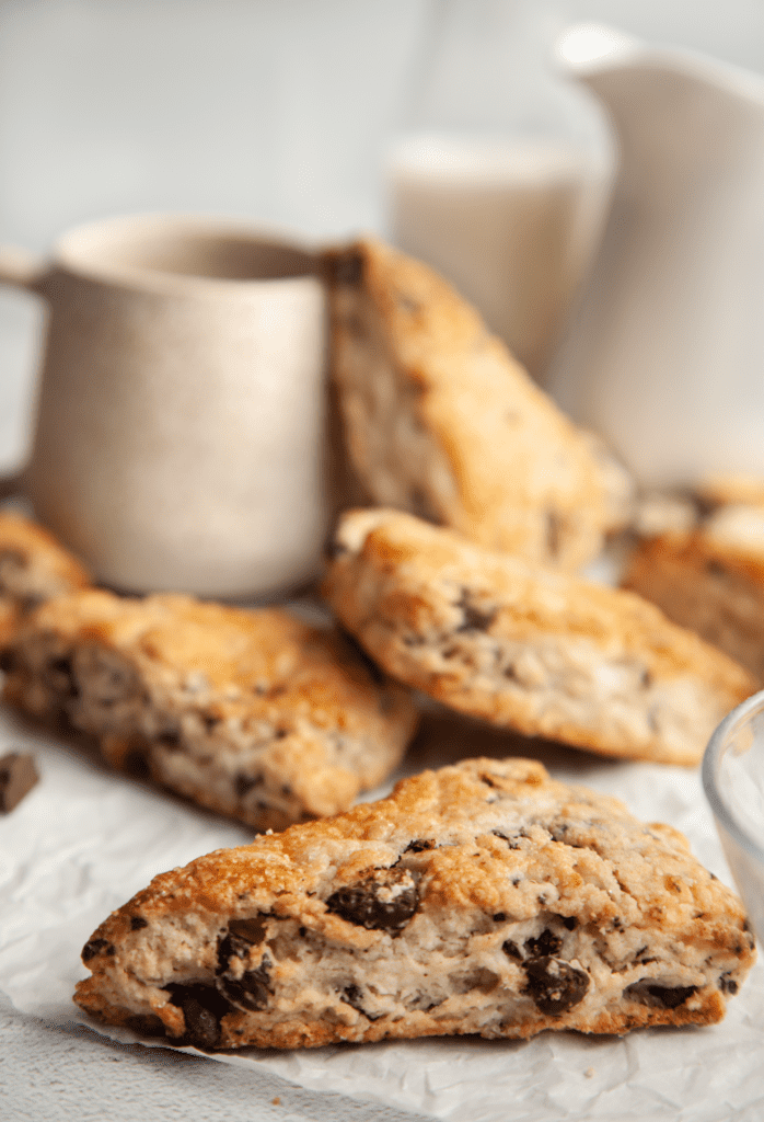 chocolate chunk scones with coffee